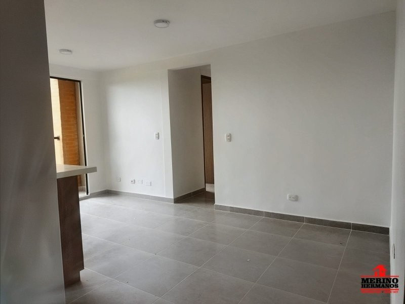 Apartamento en arriendo en Centro, Rionegro · foto 8 de 24