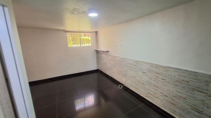 Apartamento de 3 alcobas en arriendo en Florida Nueva, Medellín, 97 m² · foto 12 de 13