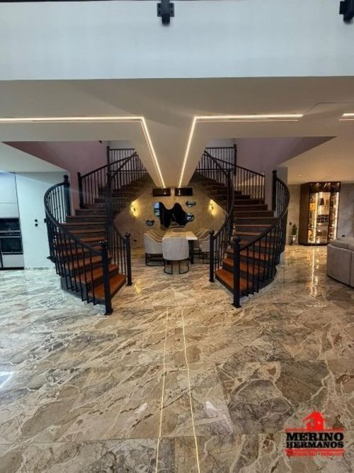 Finca en venta en Simon Bolivar Sb (Centro), Copacabana, 602 m² · foto 10 de 24