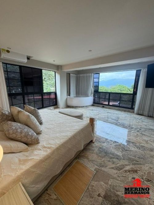 Finca en venta en Simon Bolivar Sb (Centro), Copacabana, 602 m² · foto 18 de 24