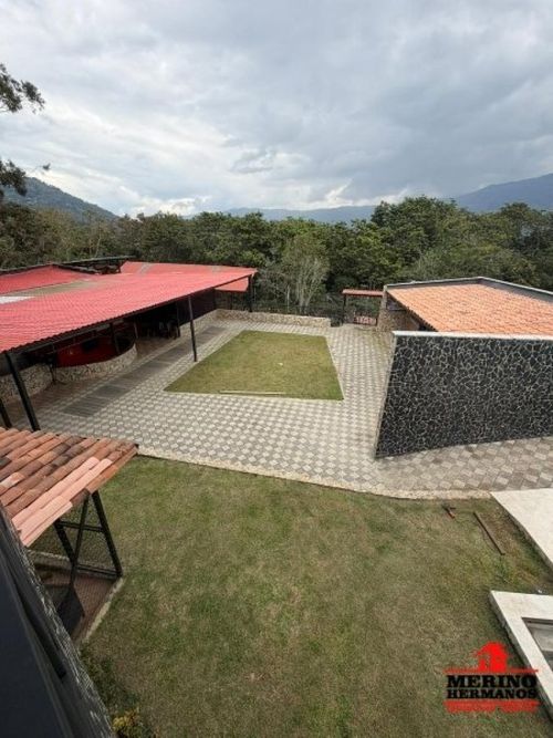 Finca en venta en Simon Bolivar Sb (Centro), Copacabana, 602 m² · foto 23 de 24