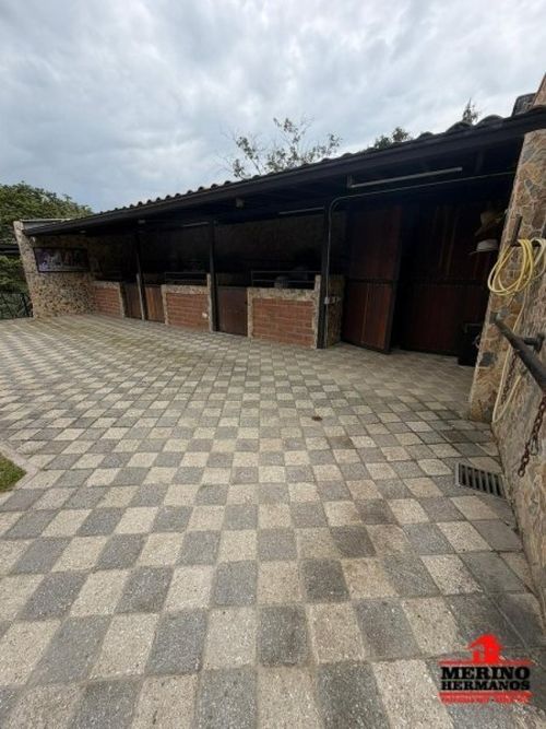 Finca en venta en Simon Bolivar Sb (Centro), Copacabana, 602 m² · foto 24 de 24