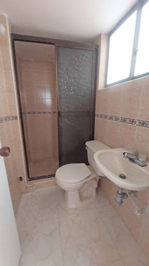 Apartamento de 3 alcobas en arriendo en Belén Las Violetas, Medellín, 35 m² · foto 16 de 17
