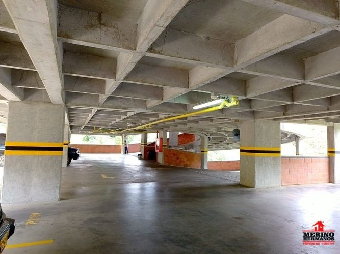 Apartamento de 3 alcobas en venta en Centro, Rionegro, 45 m² · foto 23 de 24