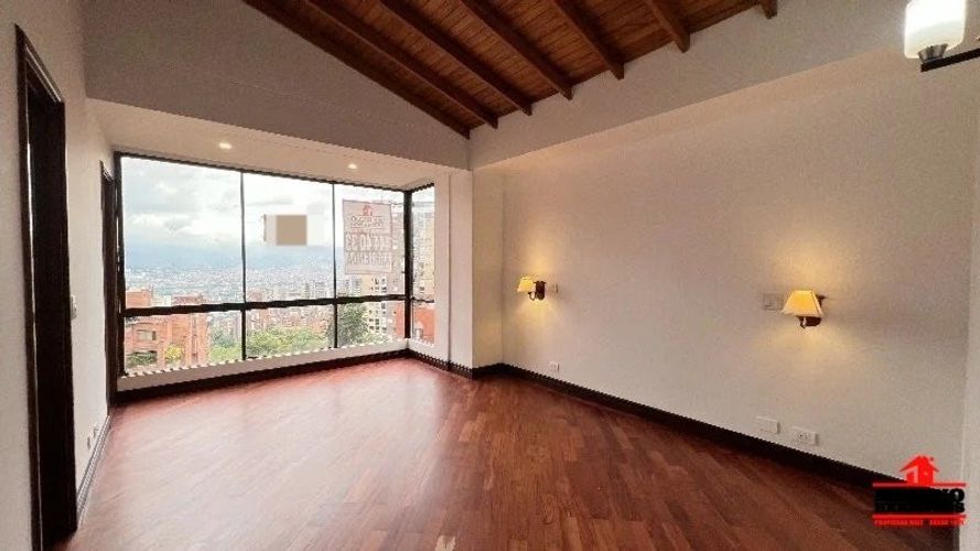 Apartamento de 3 alcobas en arriendo en El Tesoro, Medellín, 170 m² · foto 3 de 21