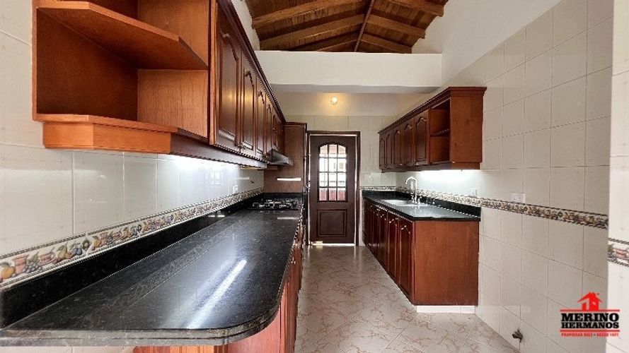 Apartamento de 3 alcobas en arriendo en El Tesoro, Medellín, 170 m² · foto 10 de 21
