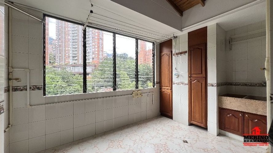 Apartamento de 3 alcobas en arriendo en El Tesoro, Medellín, 170 m² · foto 15 de 21