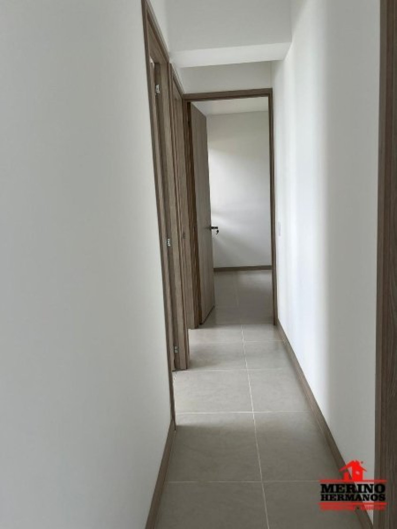 Apartamento en venta en Central, Marinilla · foto 3 de 12