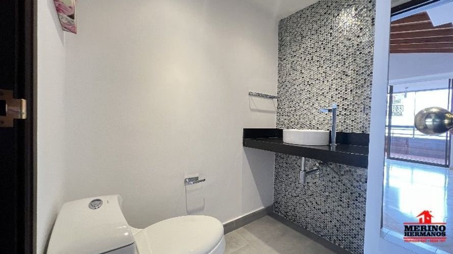 Apartamento de 3 alcobas en arriendo en El Tesoro, Medellín, 170 m² · foto 18 de 21