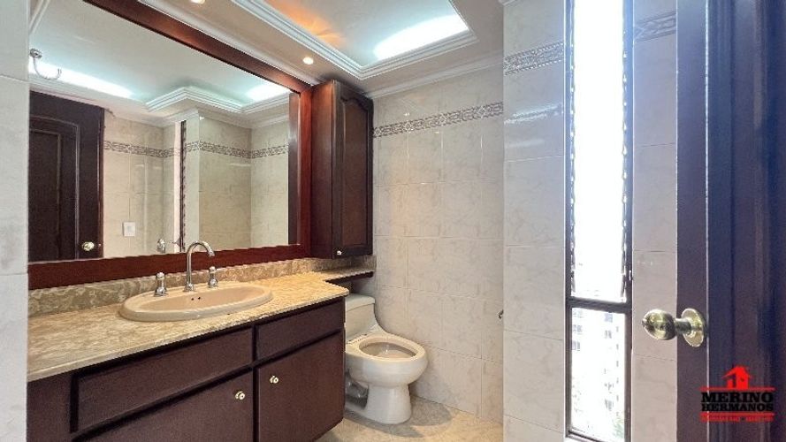Apartamento de 3 alcobas en arriendo en El Tesoro, Medellín, 170 m² · foto 20 de 21