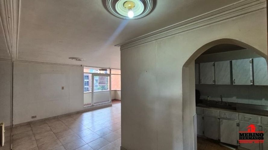 Apartamento en venta en Laureles, Medellín · foto 2 de 24
