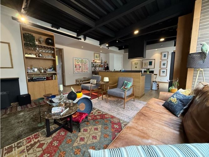 Apartamento de 1 alcoba en venta en Los Rosales, Bogotá, 120 m² · foto 2 de 24