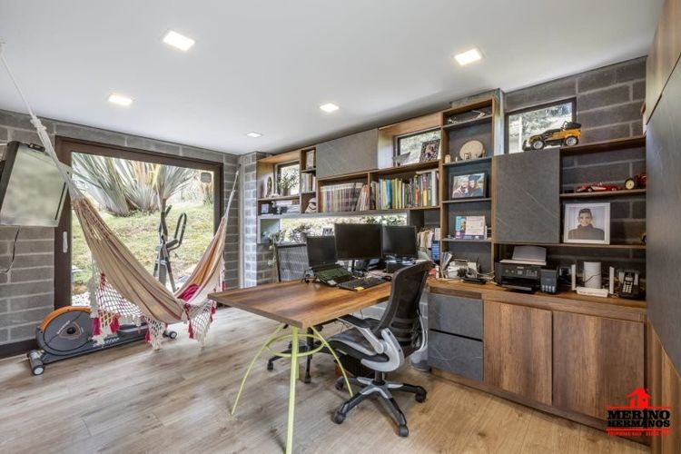 Casa de 3 alcobas en venta en Colasania, Medellín, 350 m² · foto 5 de 14