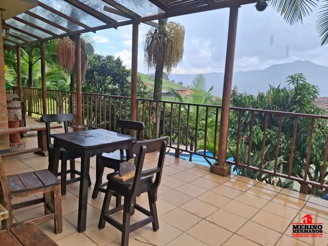 Finca en venta en Simon Bolivar Sb (Centro), Copacabana, 350 m² · foto 15 de 22