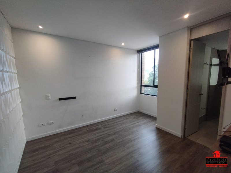 Apartamento en arriendo en Castropol, Medellín · foto 5 de 24