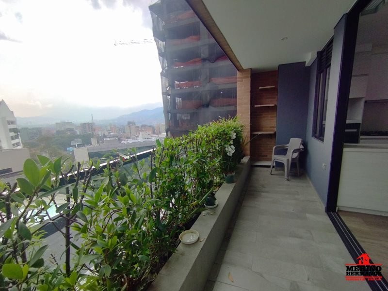 Apartamento en arriendo en Castropol, Medellín · foto 11 de 24