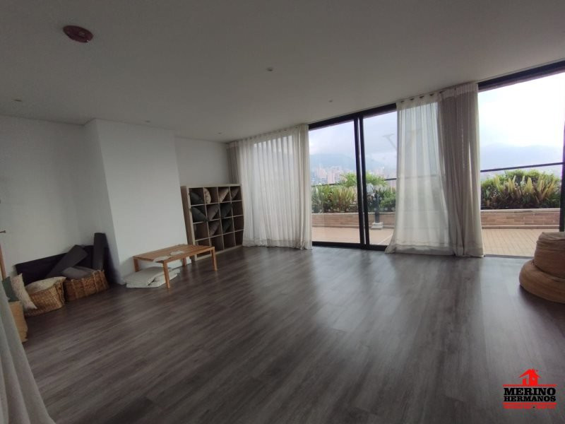 Apartamento en arriendo en Castropol, Medellín · foto 12 de 24