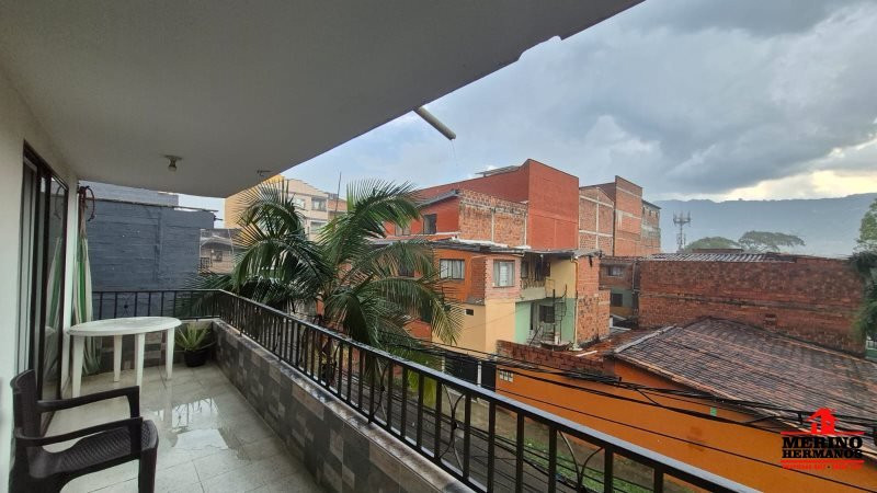 Casa en venta en Centro, Itagüí · foto 5 de 17