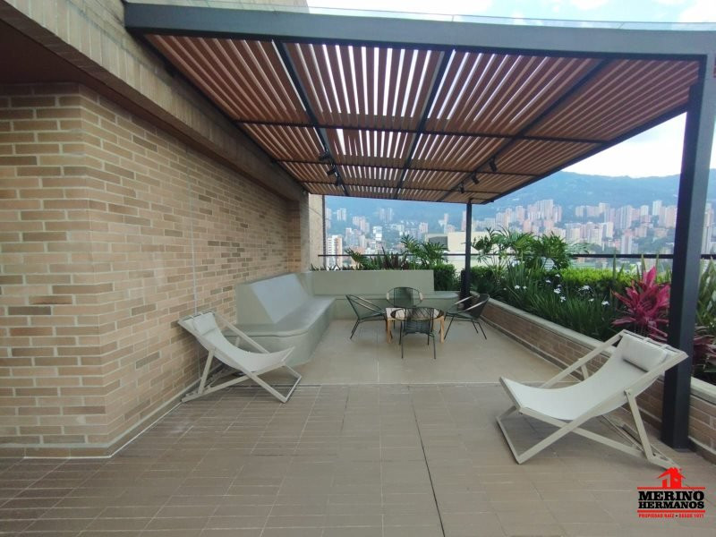 Apartamento en arriendo en Castropol, Medellín · foto 16 de 24