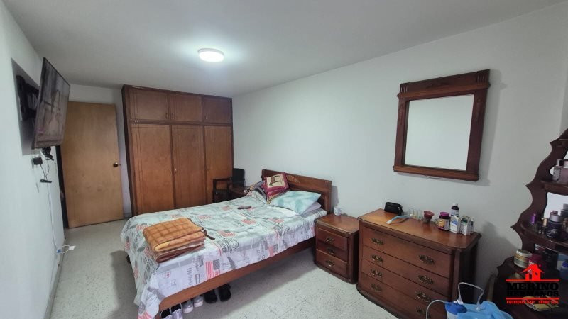 Casa en venta en Centro, Itagüí · foto 9 de 17