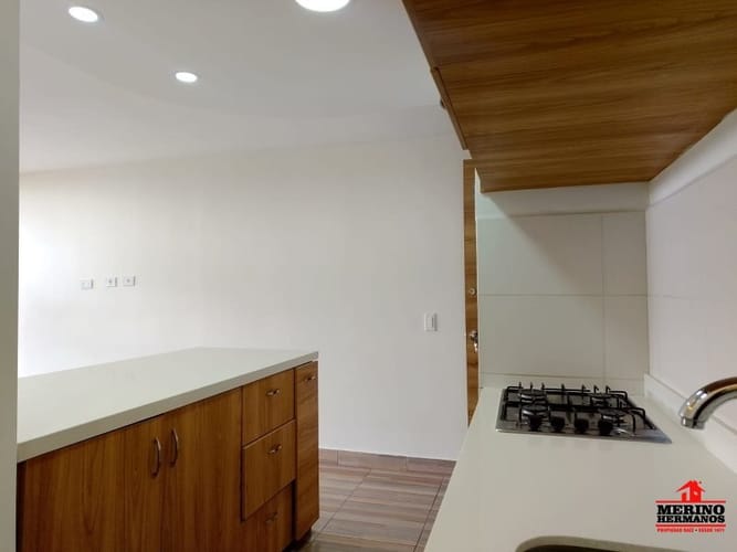 Apartamento de 3 alcobas en venta en Centro, Rionegro, 55 m² · foto 5 de 24
