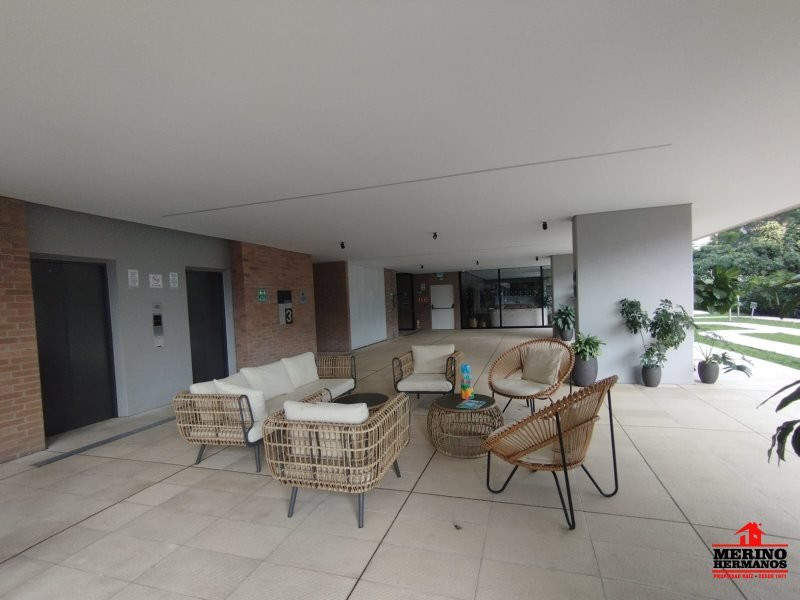 Apartamento en arriendo en Castropol, Medellín · foto 20 de 24