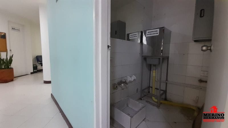 Oficina en arriendo en Conquistadores, Medellín, 24 m² · foto 9 de 12