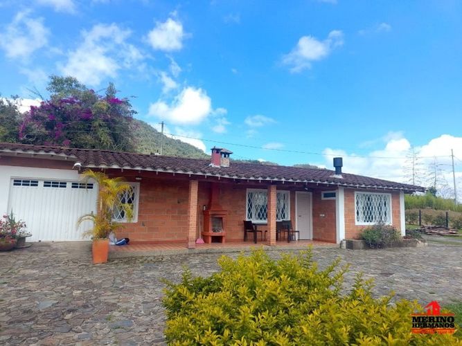 Casa de 3 alcobas en venta en Centro, Rionegro, 200 m² · foto 9 de 21