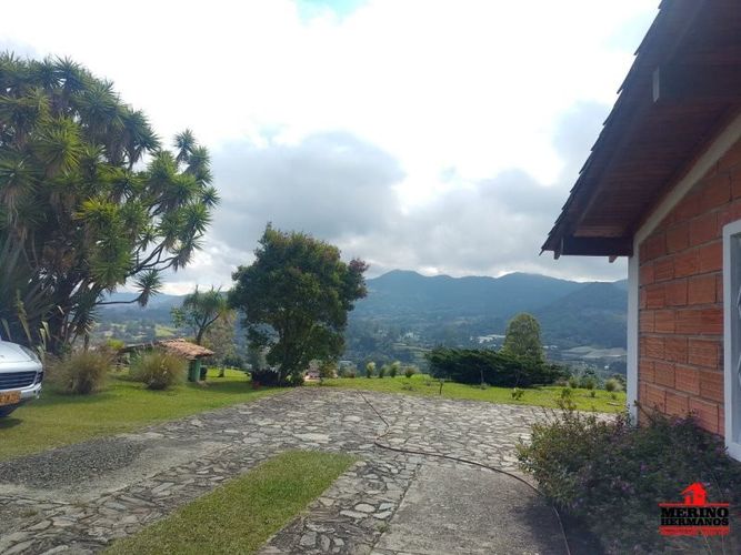 Casa de 3 alcobas en venta en Centro, Rionegro, 200 m² · foto 16 de 21