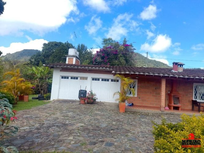 Casa de 3 alcobas en venta en Centro, Rionegro, 200 m² · foto 17 de 21