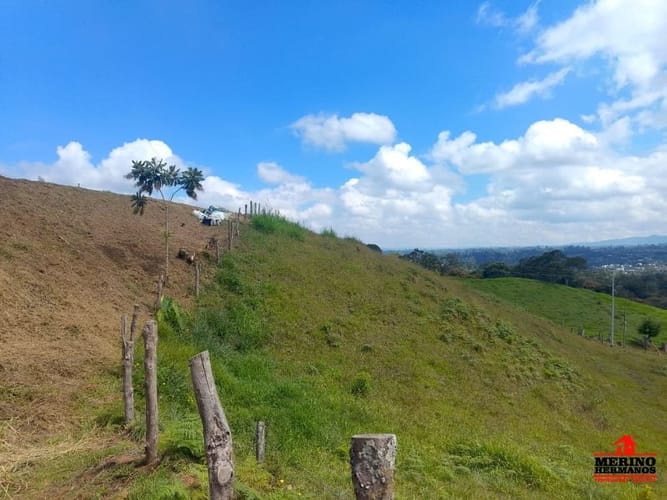 Lote en venta en Centro, Rionegro, 7145 m² · foto 4 de 12