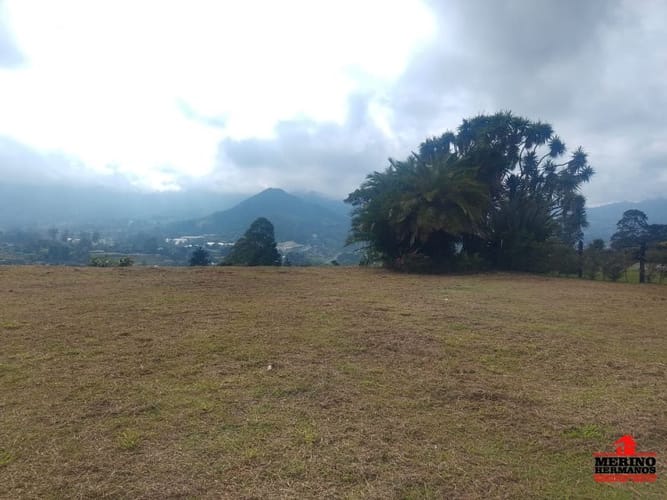 Lote en venta en Centro, Rionegro, 7145 m² · foto 8 de 12