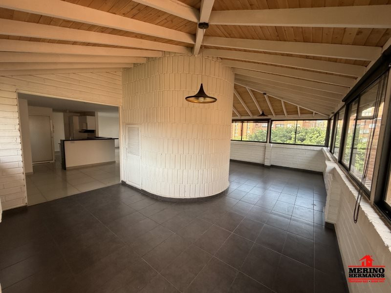 Apartamento en venta en El Portal, Envigado · foto 7 de 12