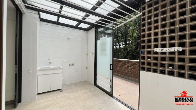 Apartamento en arriendo en El Poblado, Medellín · foto 23 de 24