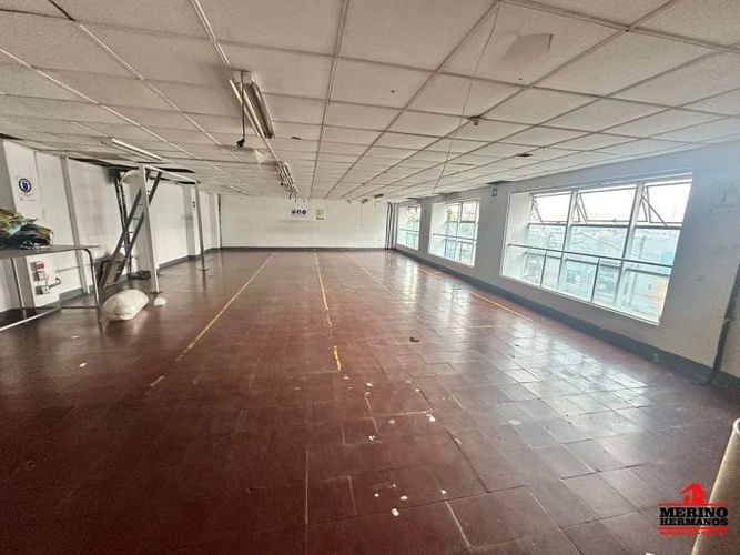 Bodega en arriendo en Colombia, Medellín, 165 m² · foto 2 de 13