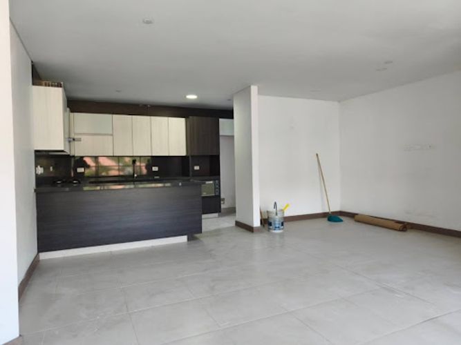 Apartamento de 3 alcobas en arriendo en Loma Benedictinos, Envigado, 123 m² · foto 23 de 24
