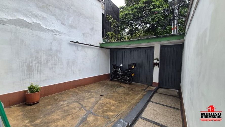 Casa de 6 alcobas en venta en Provenza, Medellín, 215 m² · foto 3 de 23