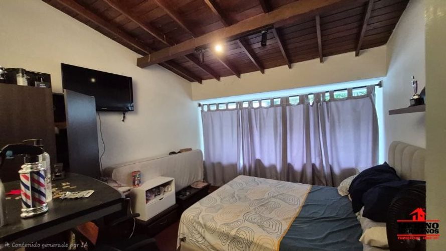 Casa de 6 alcobas en venta en Provenza, Medellín, 215 m² · foto 8 de 23