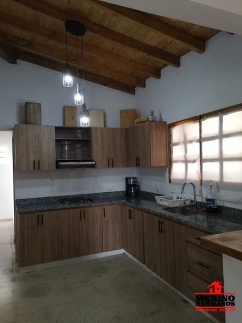 Casa de 4 alcobas en arriendo en Guarne, 170 m² · foto 12 de 17