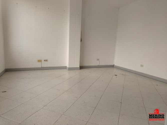Oficina en arriendo en Conquistadores, Medellín, 35 m² · foto 9 de 22