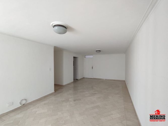 Apartamento de 3 alcobas en arriendo en Colombia, Medellín, 132 m² · foto 2 de 21