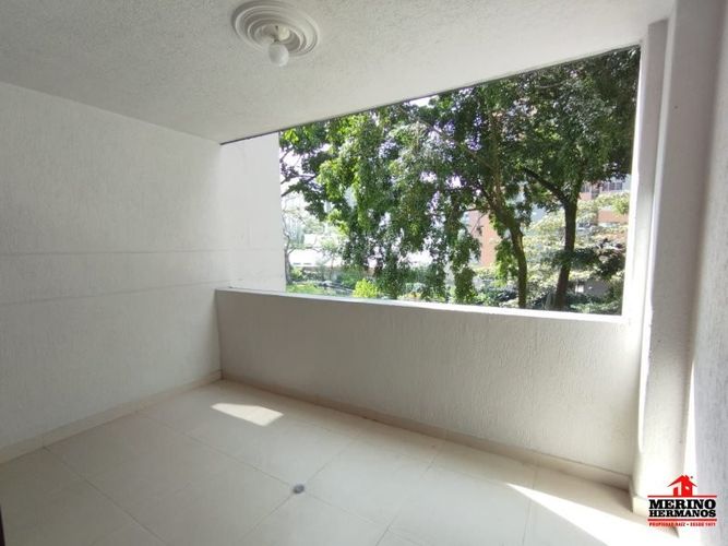 Apartamento de 3 alcobas en arriendo en Colombia, Medellín, 132 m² · foto 3 de 21