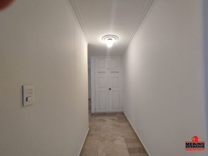 Apartamento de 3 alcobas en arriendo en Colombia, Medellín, 132 m² · foto 8 de 21