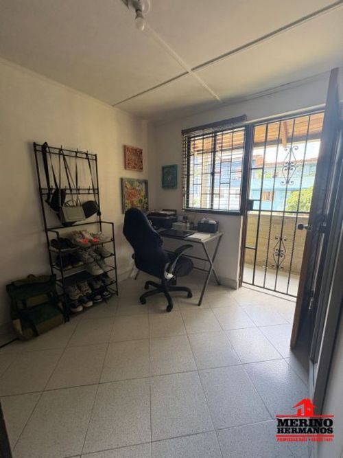 Casa de 6 alcobas en venta en Santa Mónica, Medellín, 160 m² · foto 13 de 16