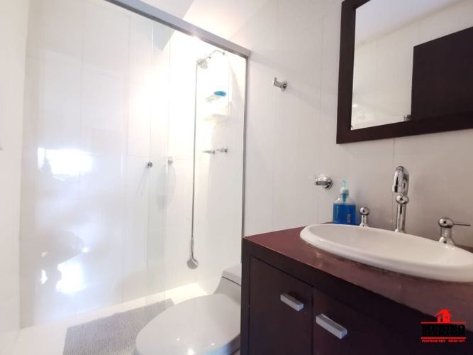 Apartamento en venta en El Poblado, Medellín · foto 8 de 18