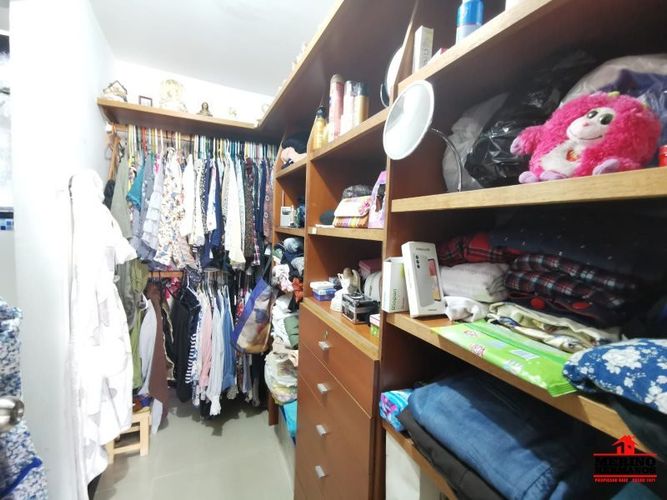 Apartamento en venta en El Poblado, Medellín · foto 11 de 18