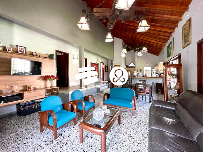 Casa de 4 alcobas en venta en Las Vegas, Envigado, 700 m² · foto 4 de 18