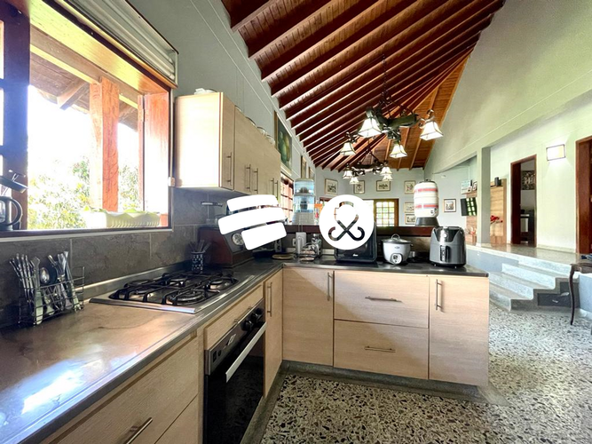 Casa de 4 alcobas en venta en Las Vegas, Envigado, 700 m² · foto 12 de 18