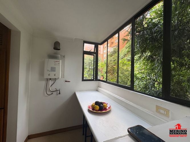 Apartamento de 3 alcobas en venta en La Florida, Medellín, 172 m² · foto 4 de 15