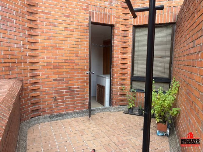 Apartamento de 3 alcobas en venta en La Florida, Medellín, 172 m² · foto 7 de 15